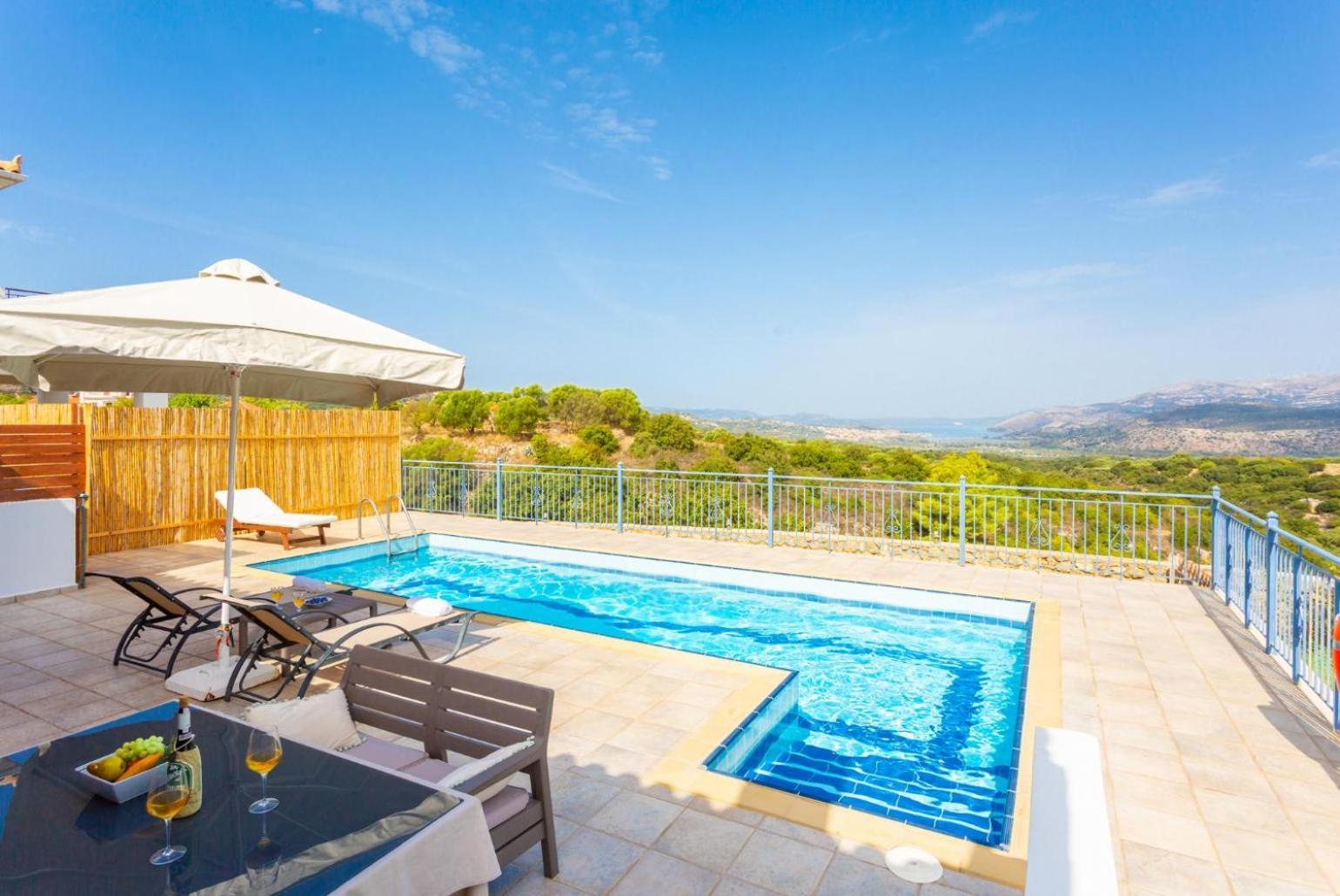 Villa Europe Ena Lakíthra Esterno foto